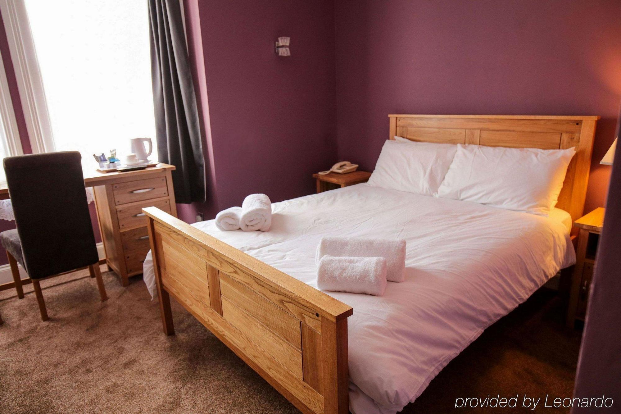 Fernbank Hotel Basingstoke Eksteriør billede