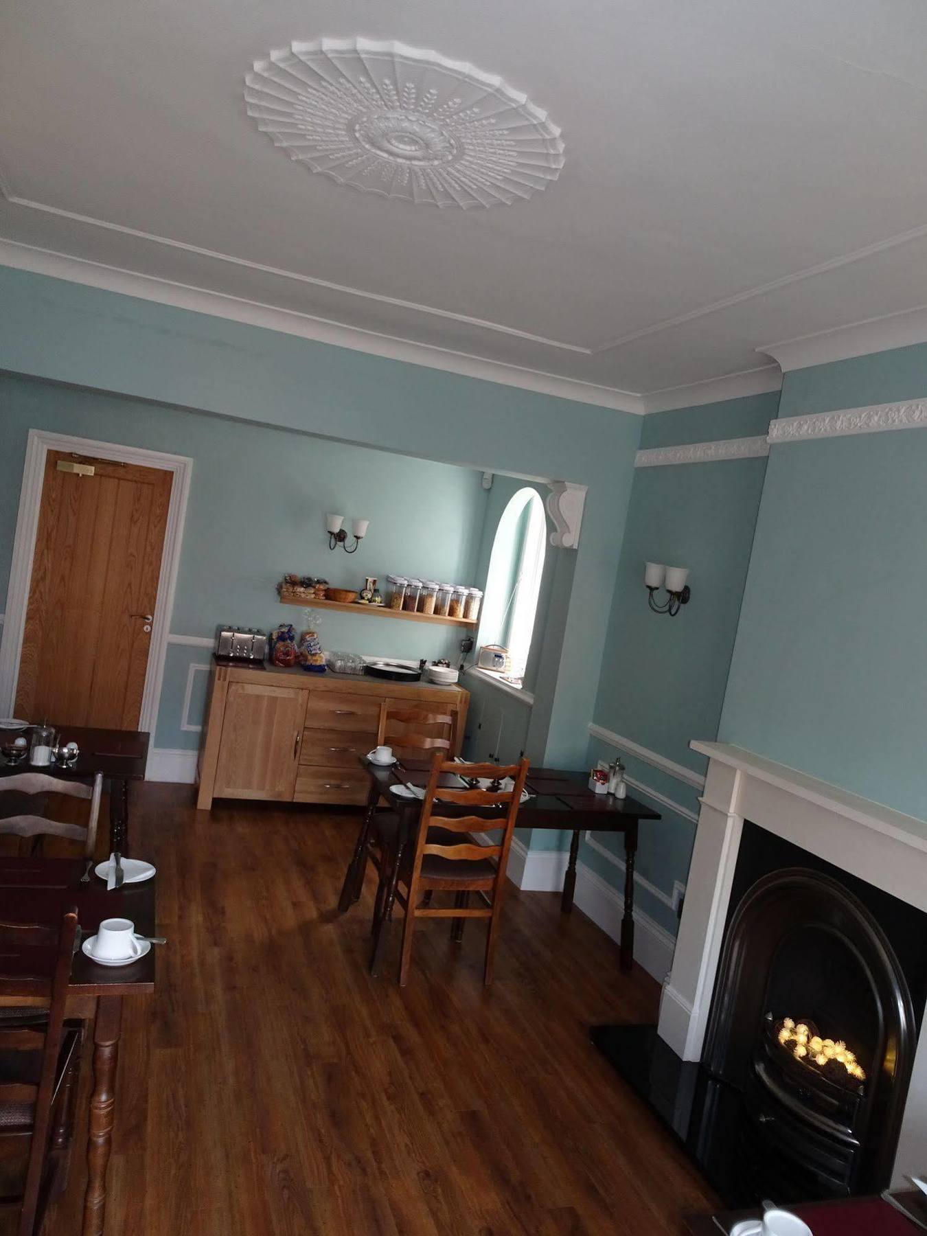 Fernbank Hotel Basingstoke Eksteriør billede