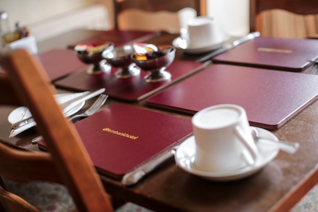 Fernbank Hotel Basingstoke Eksteriør billede