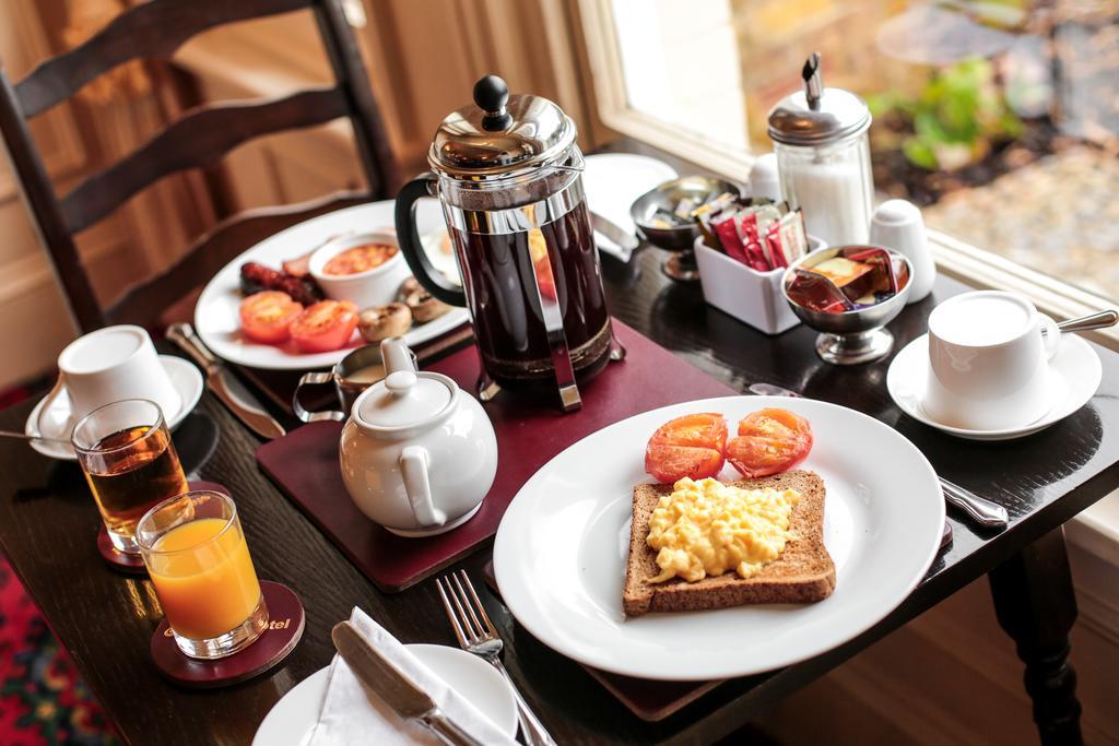 Fernbank Hotel Basingstoke Eksteriør billede